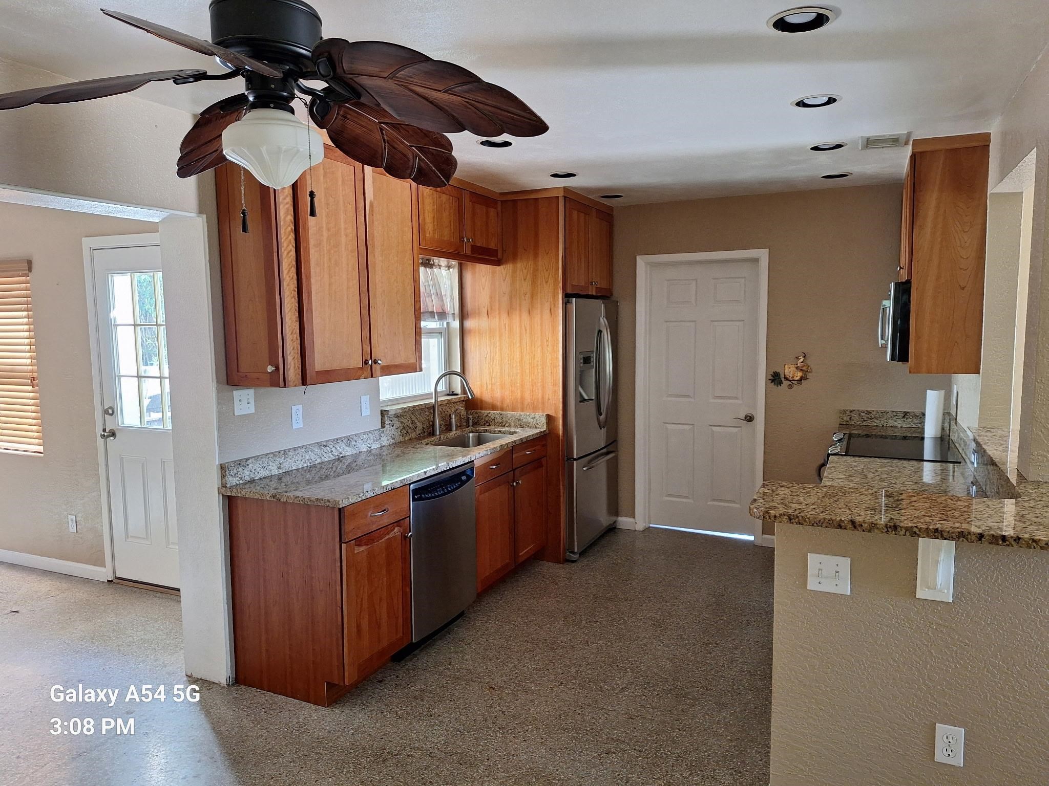 45 South Shell Road DeBary, FL 32713 - Photo 4 of 12