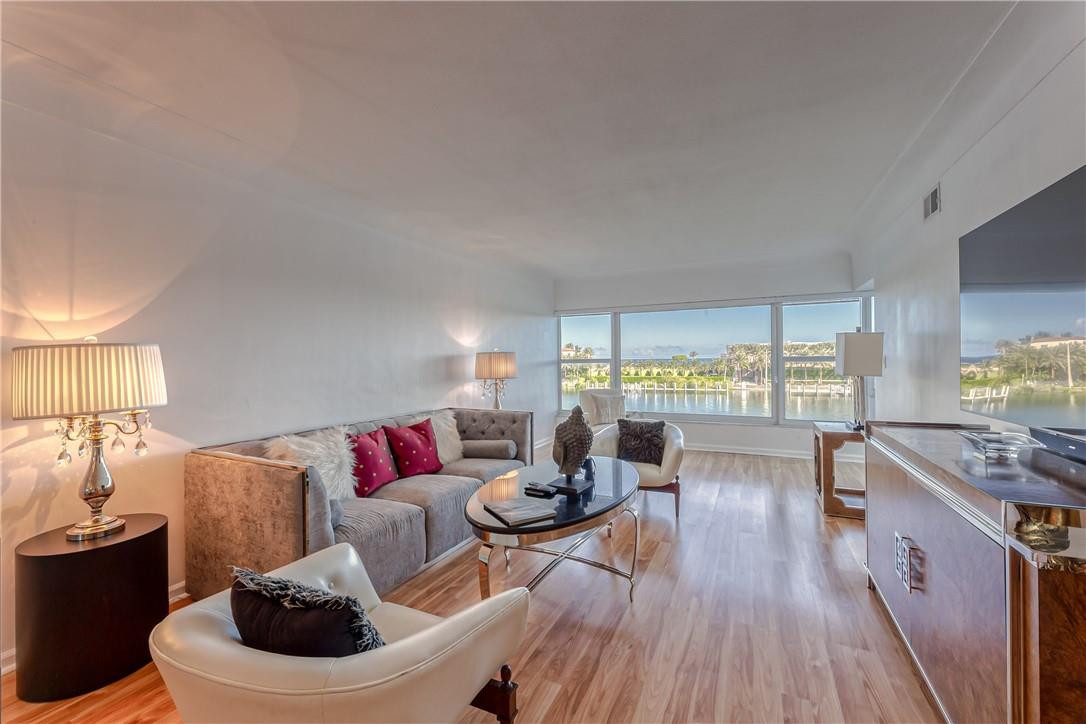 2800 Northeast 30th Avenue, Unit 10D Lighthouse Point, FL 33064 - Photo 6 of 39 Photo 6