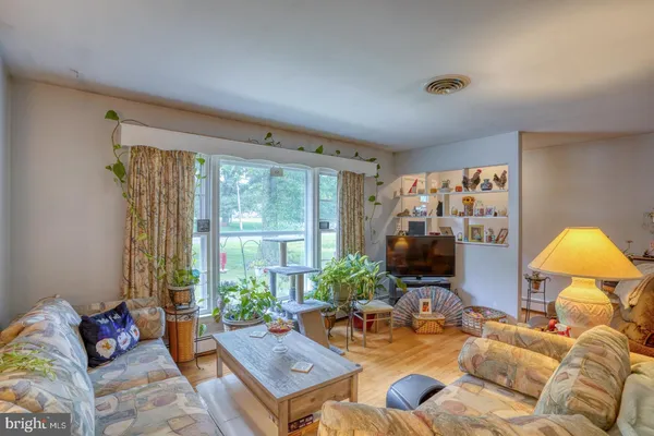 $375,000 | 1010 South 2nd Street, Denton, MD 21629