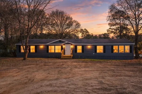 $314,999 | 11759 West Hollyhill Street, Plantersville, TX 77363