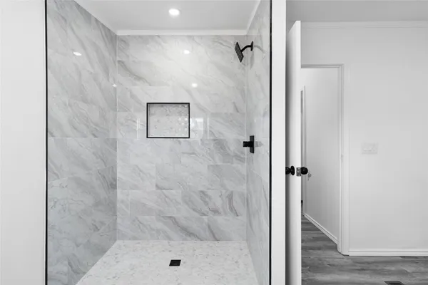 $329,999 | 11759 West Hollyhill Street, Plantersville, TX 77363