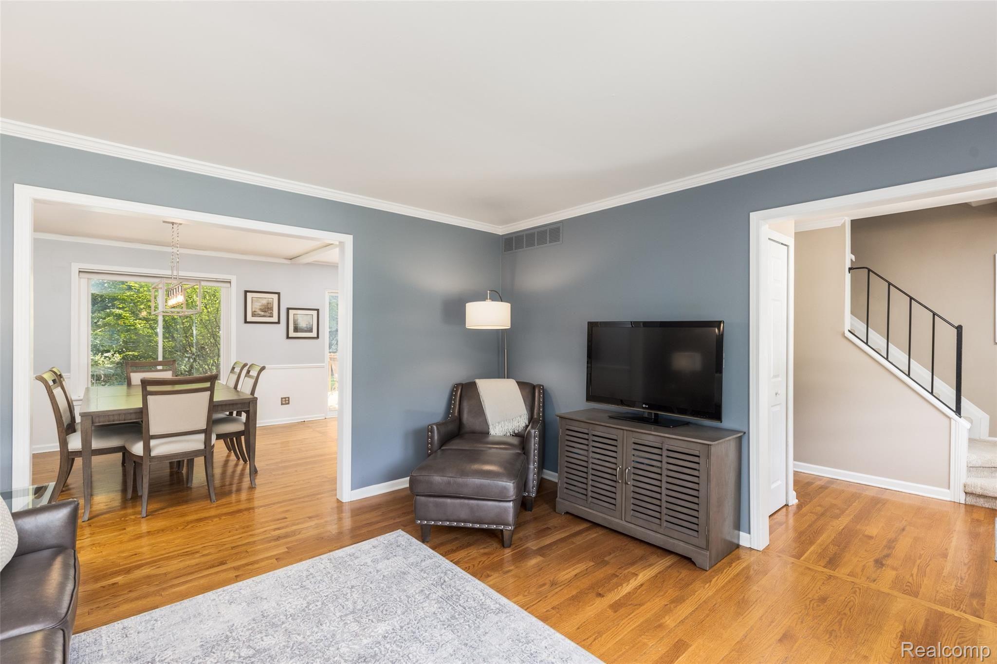 1295 Barneswood Lane Rochester, MI 48306 - Photo 5 of 31 05-Living room flows into dining room.jpg