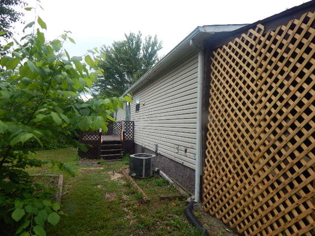 3820 Reeds Chapel Road Morristown, TN 37814 - Photo 4 of 15 010