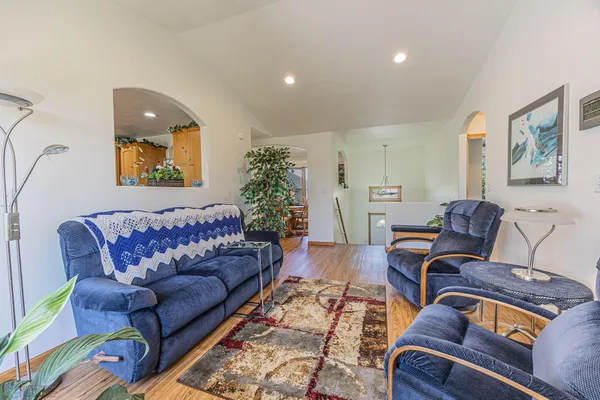 $499,500 | 17063 Lakeview Lane, Audubon, MN 56511