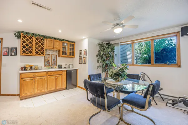 $499,500 | 17063 Lakeview Lane, Audubon, MN 56511