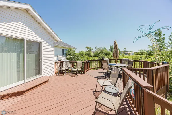 $499,500 | 17063 Lakeview Lane, Audubon, MN 56511