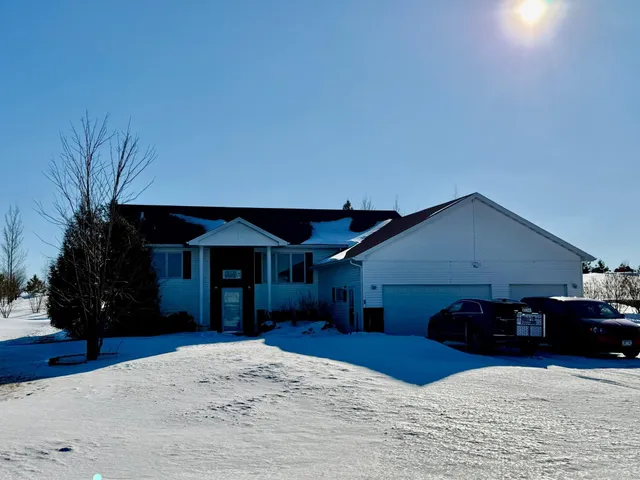 $499,500 | 17063 Lakeview Lane, Audubon, MN 56511