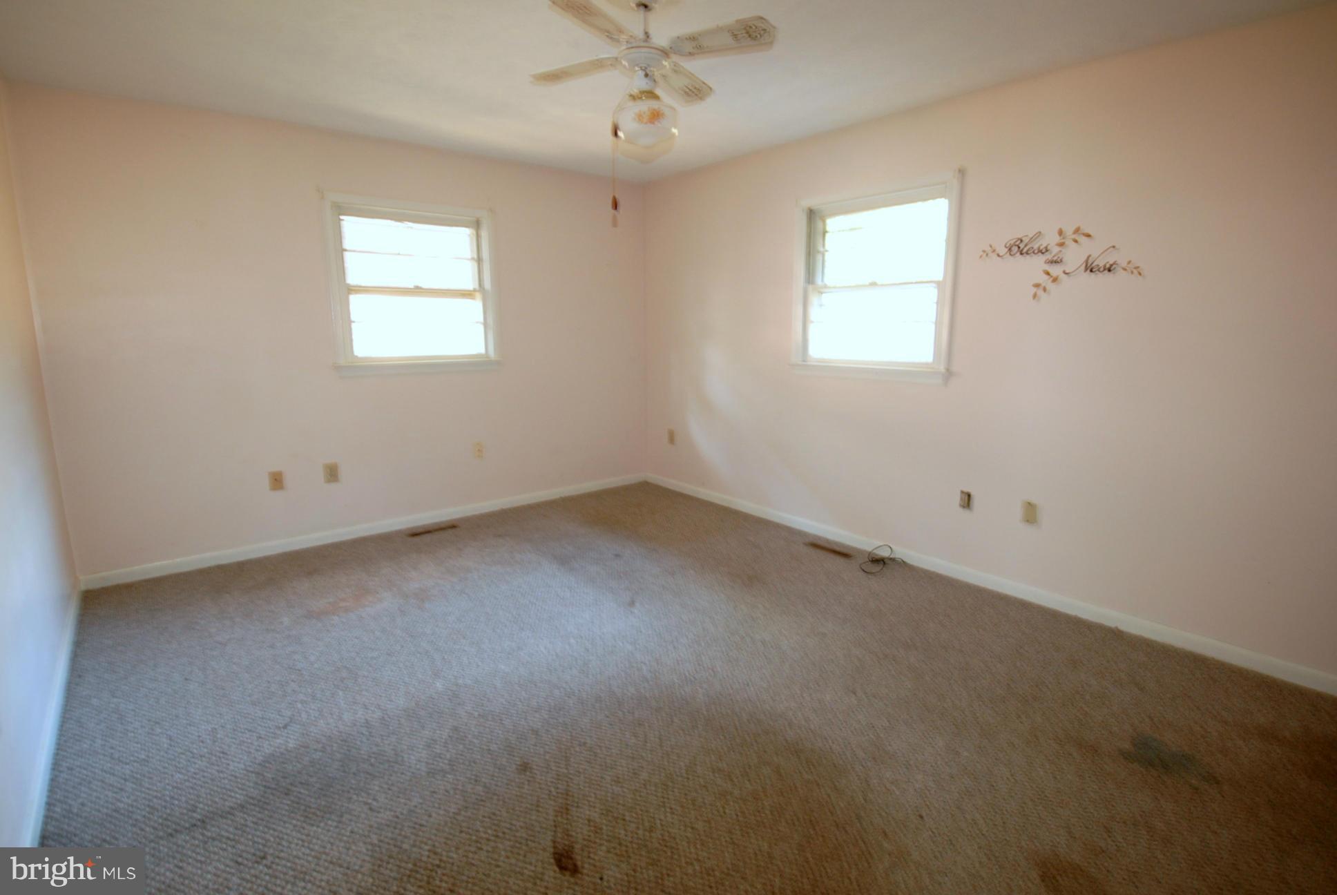 129 Henrico Road Front Royal, VA 22630 - Photo 11 of 26 Bedroom (Master)