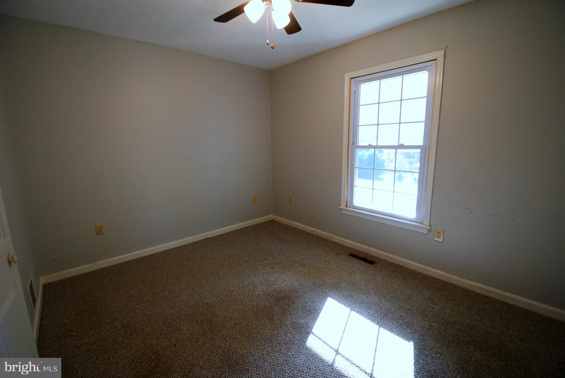129 Henrico Road Front Royal, VA 22630 - Photo 17 of 26 Bedroom