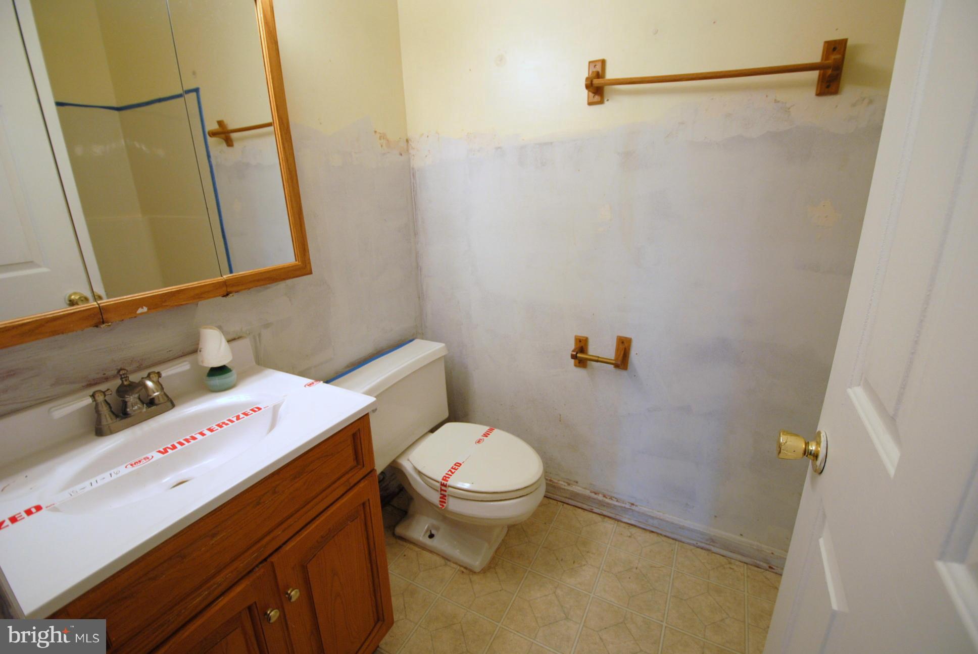 129 Henrico Road Front Royal, VA 22630 - Photo 23 of 26 Bath
