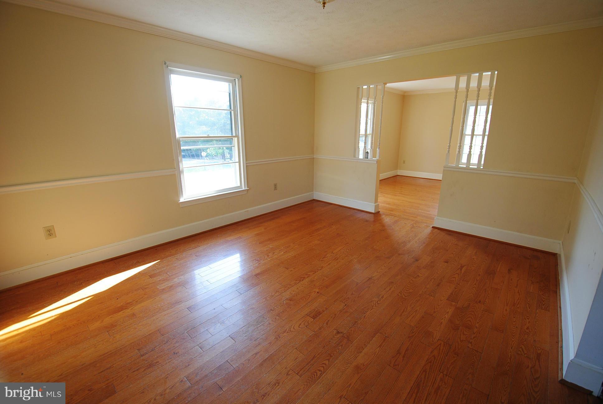 129 Henrico Road Front Royal, VA 22630 - Photo 6 of 26 Dining Room