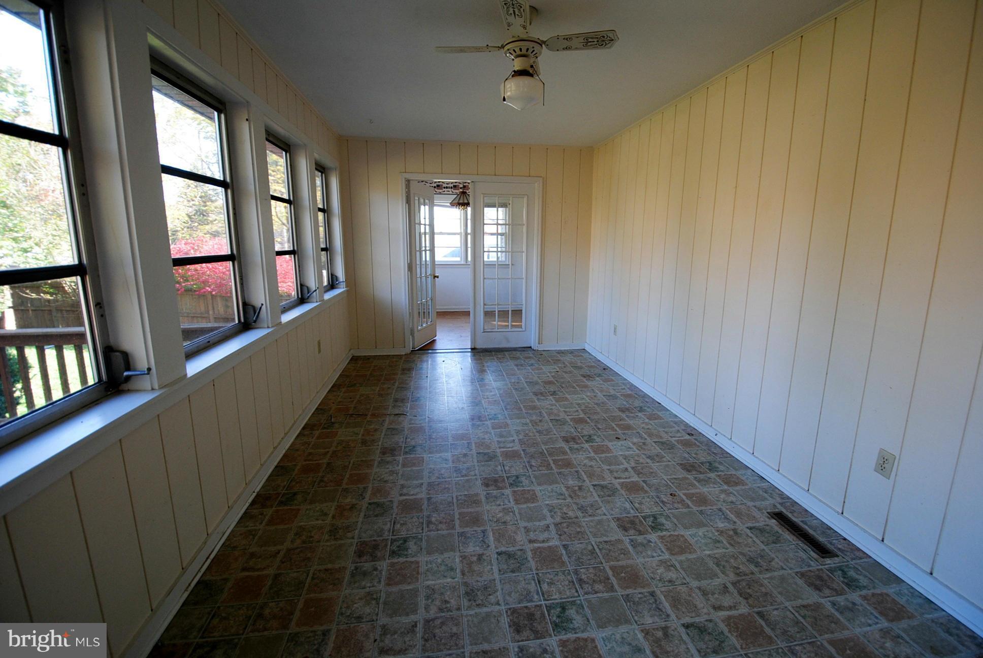 129 Henrico Road Front Royal, VA 22630 - Photo 9 of 26 Interior (General)
