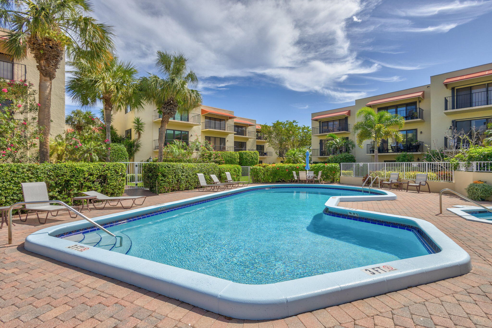 170 Celestial Way, Unit 83 Juno Beach, FL 33408 - Photo 59 of 70 Community pool