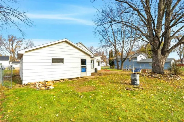 $184,900 | 121 Elmwood Lane, Nekoosa, WI 54457
