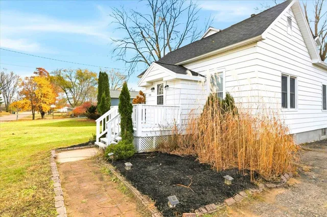 $184,900 | 121 Elmwood Lane, Nekoosa, WI 54457