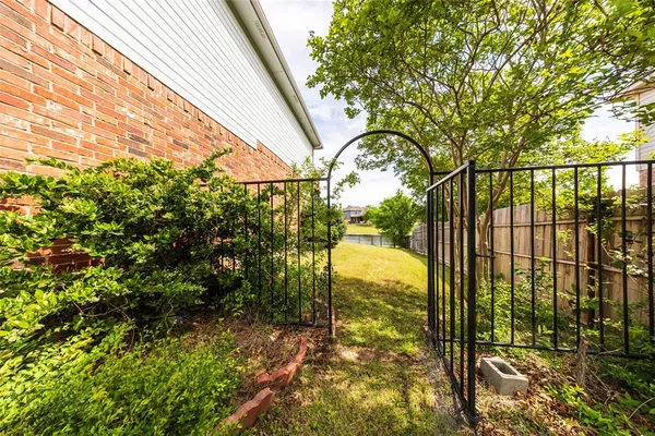 $2,550 | 2917 Osage Lane, Denton, TX 76210