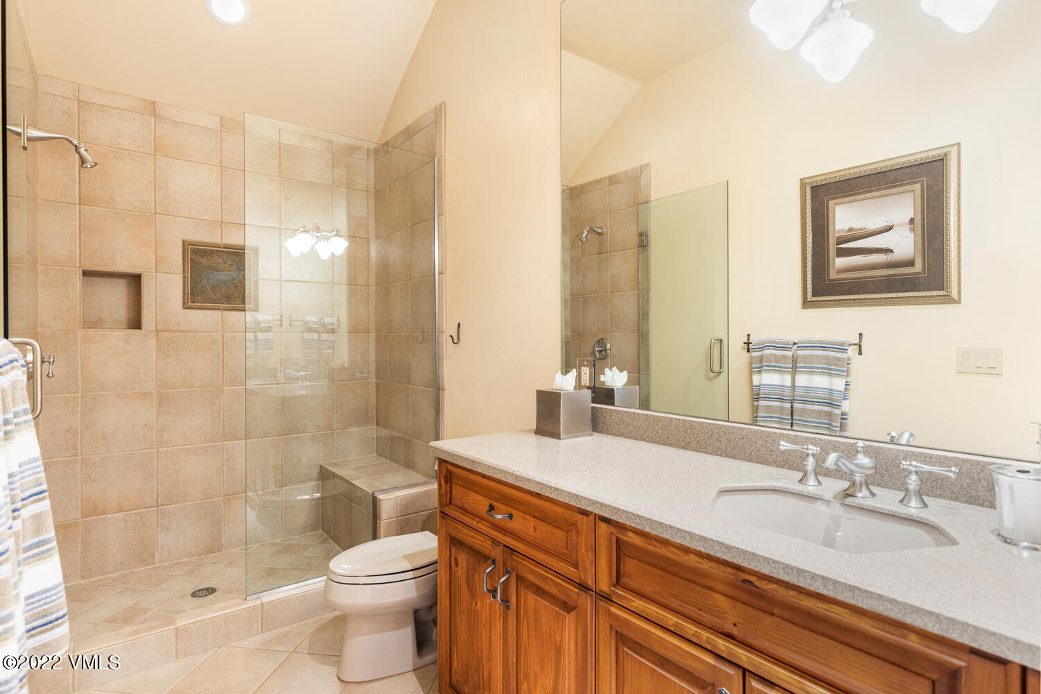 240 Aspen Meadows Road Edwards, CO 81632 - Photo 21 of 44 240 Aspen Meadows Rd Edwards-large-034-0