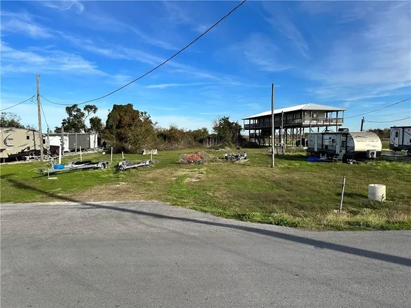 $474,900 | 6033-37 Delacroix Highway, St. Bernard, LA 70085