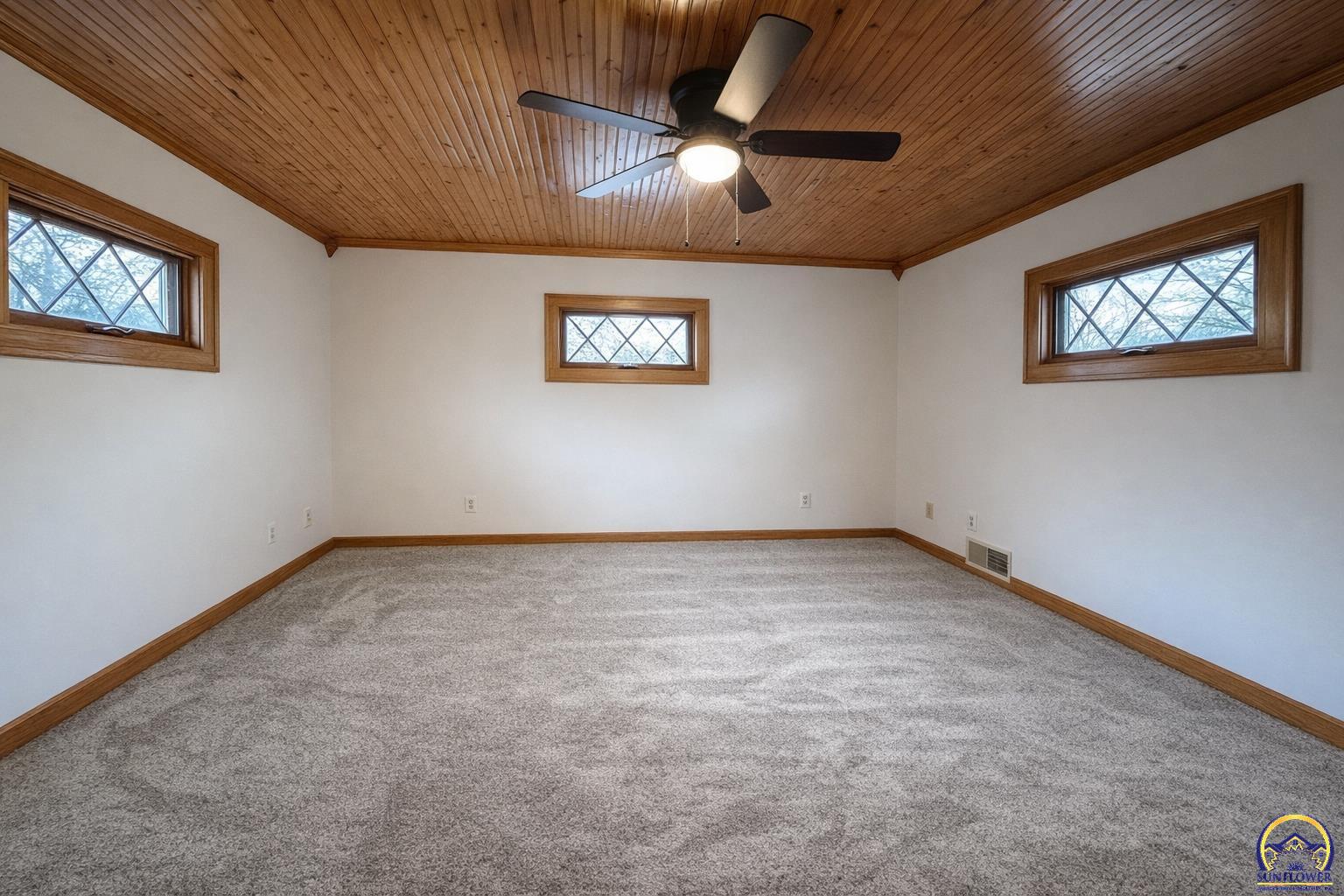 1318 Southwest Wayne Avenue Topeka, KS 66604 - Photo 25 of 34