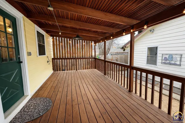 $249,900 | 1318 Southwest Wayne Avenue, Topeka, KS 66604