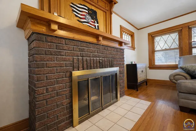 $249,900 | 1318 Southwest Wayne Avenue, Topeka, KS 66604