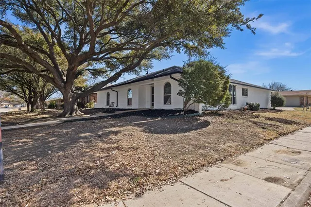 $419,900 | 1870 El Paso Street, Lewisville, TX 75077