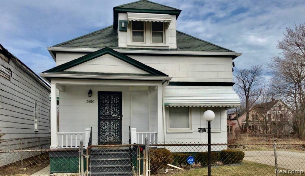 5810 Cooper Street Detroit, MI 48213 - Photo 1 of 18