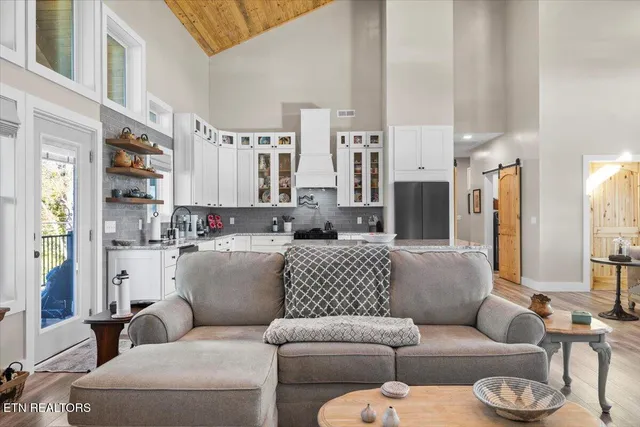 $1,325,000 | 488 Masters Lane, Bean Station, TN 37708