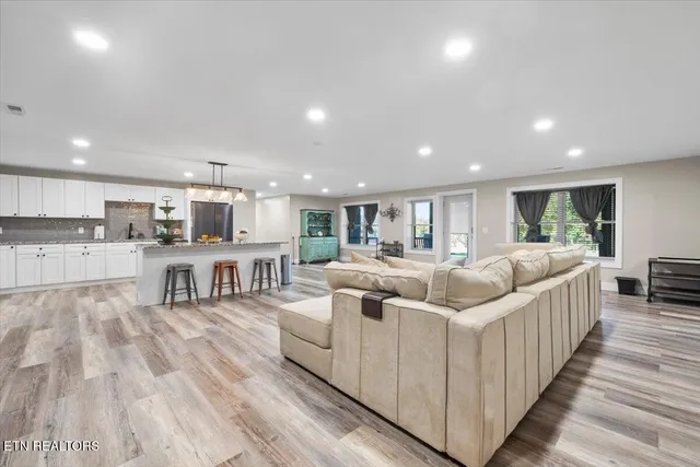 $1,325,000 | 488 Masters Lane, Bean Station, TN 37708