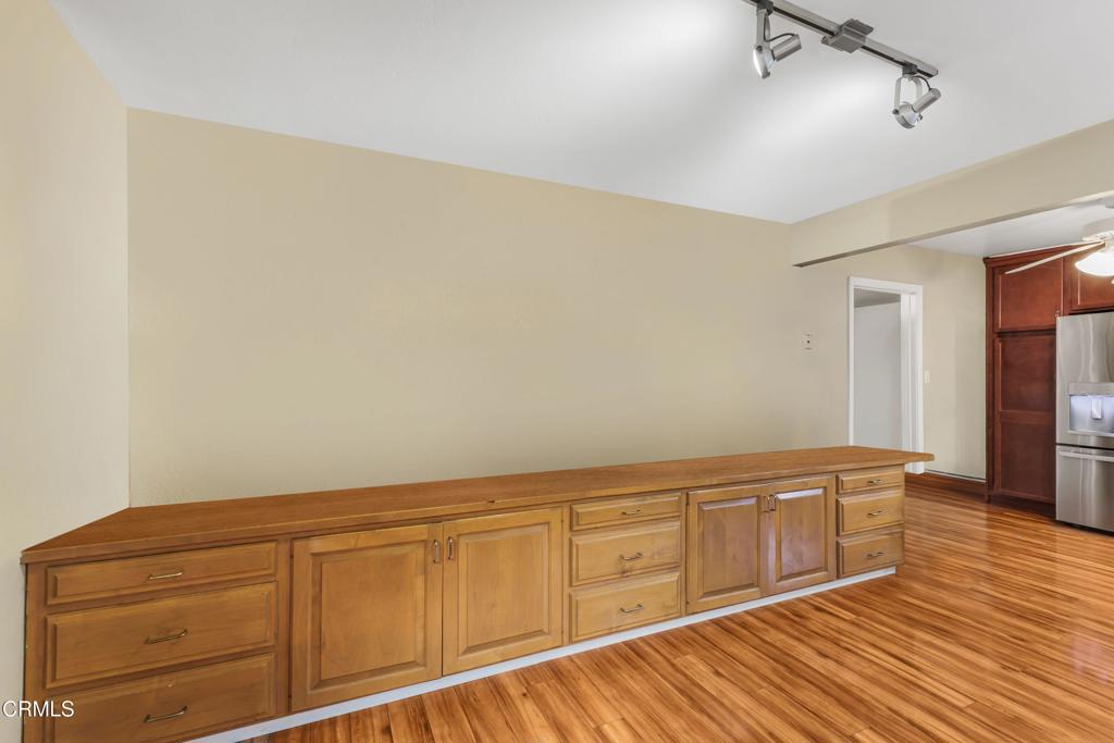 4056 Cochran Street Simi Valley, CA 93063 - Photo 14 of 44