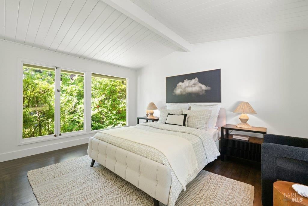 5 Heather Way Mill Valley, CA 94941 - Photo 18 of 39 Upstairs bedroom with tons of light.