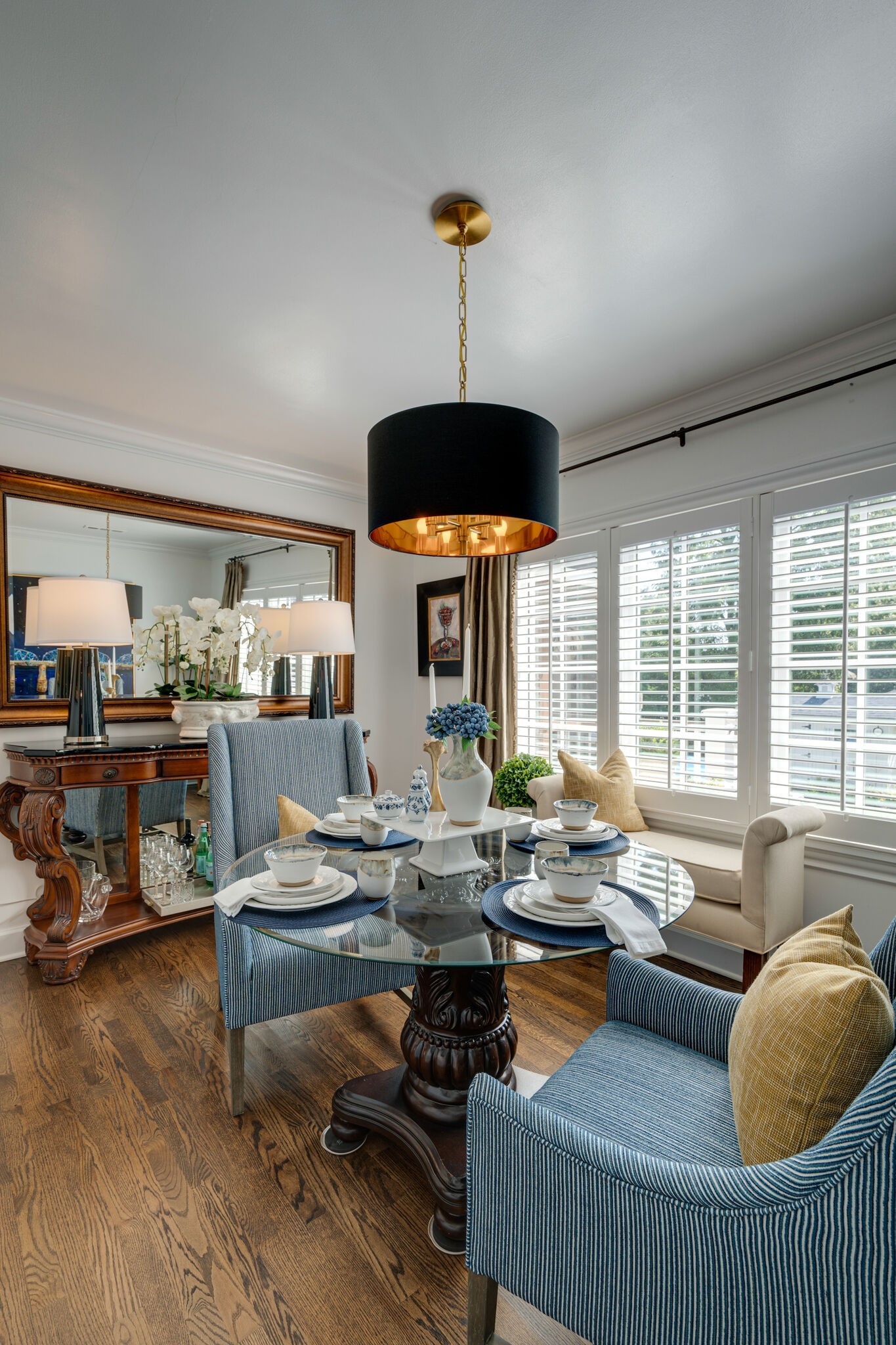 Undisclosed Address Nashville, TN 37204 - Photo 12 of 24 a living room with furniture and a large window