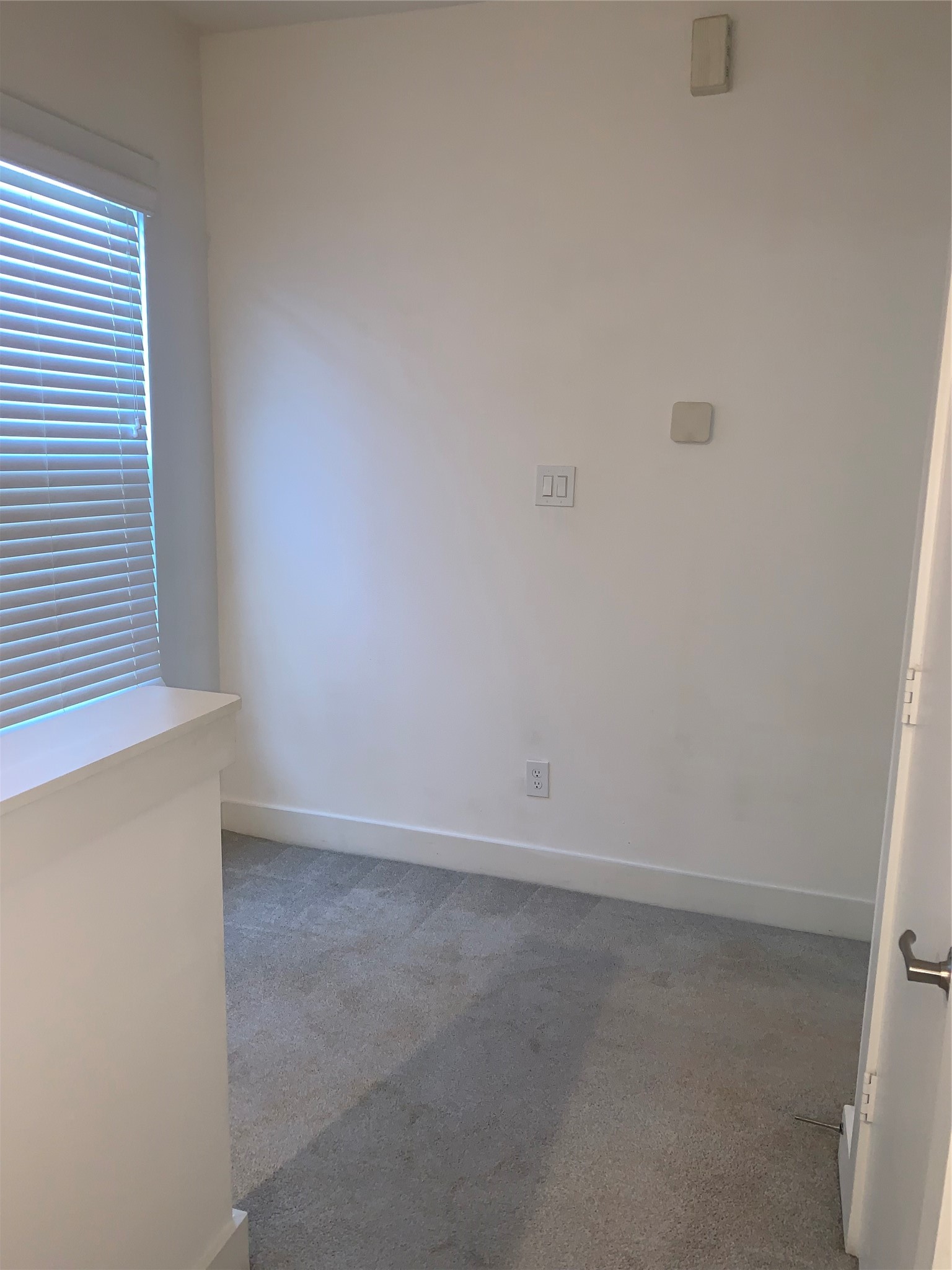 10209 Las Nubes Avenue Houston, TX 77075 - Photo 19 of 29 a view of an empty room