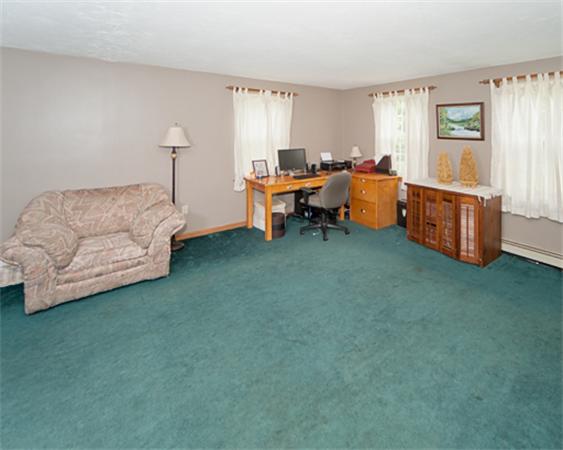 71 Malbone Road Freetown, MA 02702 - Photo 8 of 21 Gallery Image 8