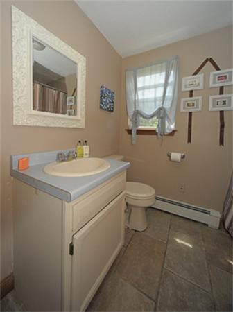 71 Malbone Road Freetown, MA 02702 - Photo 9 of 21 Gallery Image 9