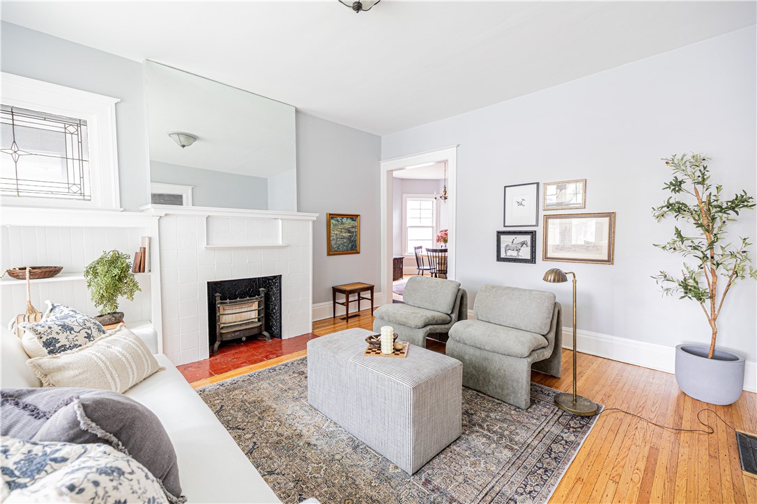 42 Thayer Street Rochester, NY 14607 - Photo 7 of 32
