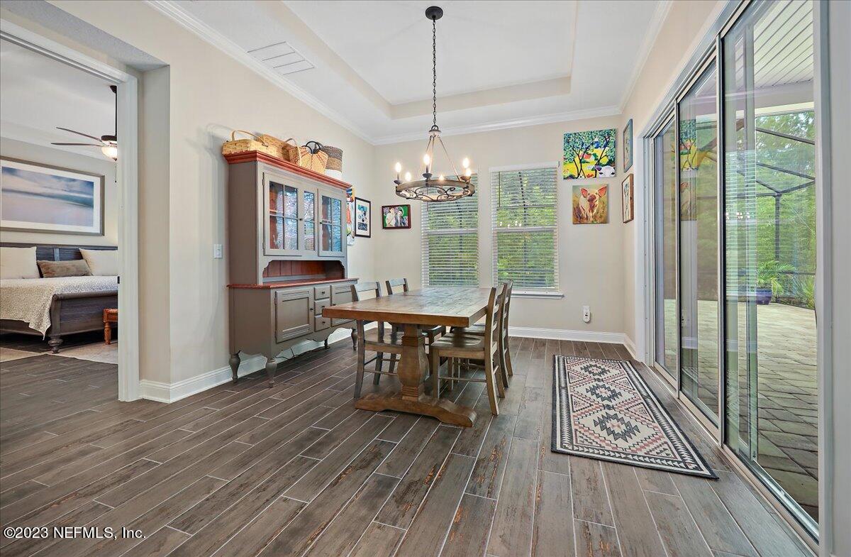 06-Dining Area