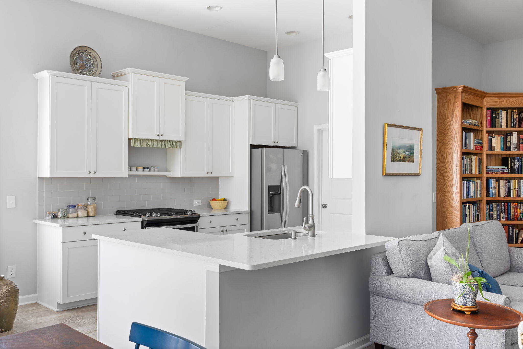 1069 Pigeon Point Johns Island, SC 29455 - Photo 10 of 36 Kitchen