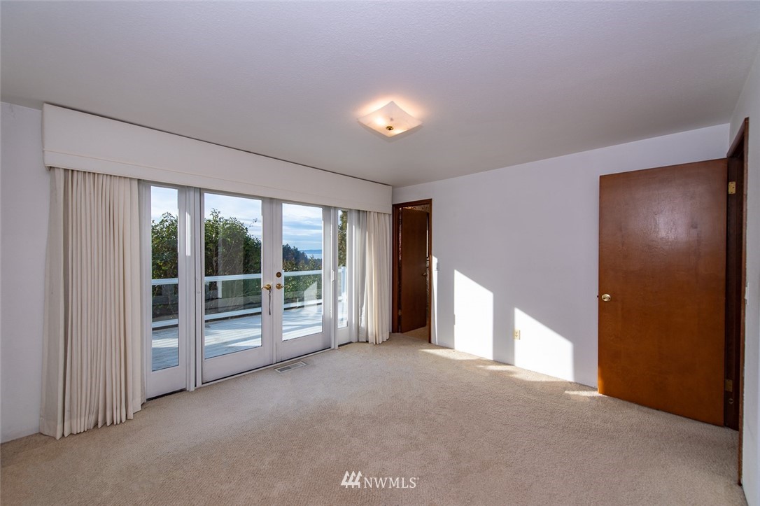 30645 26th Avenue Southwest Federal Way, WA 98023 - Photo 11 of 21