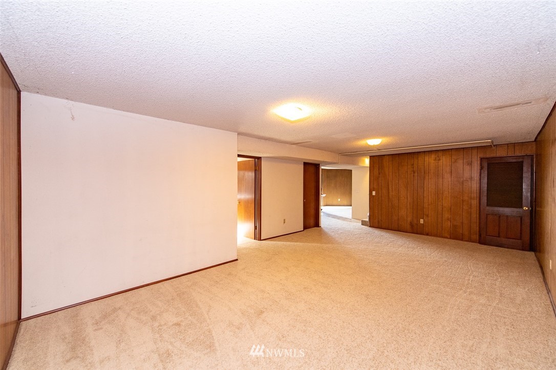 30645 26th Avenue Southwest Federal Way, WA 98023 - Photo 14 of 21