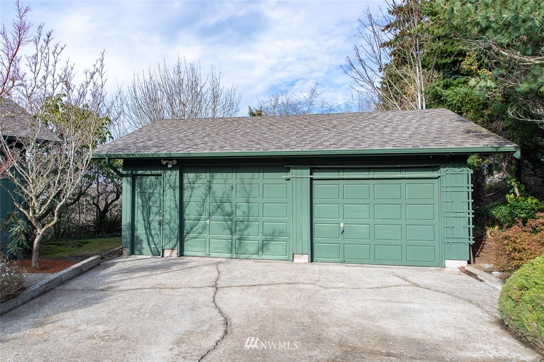 30645 26th Avenue Southwest Federal Way, WA 98023 - Photo 4 of 21