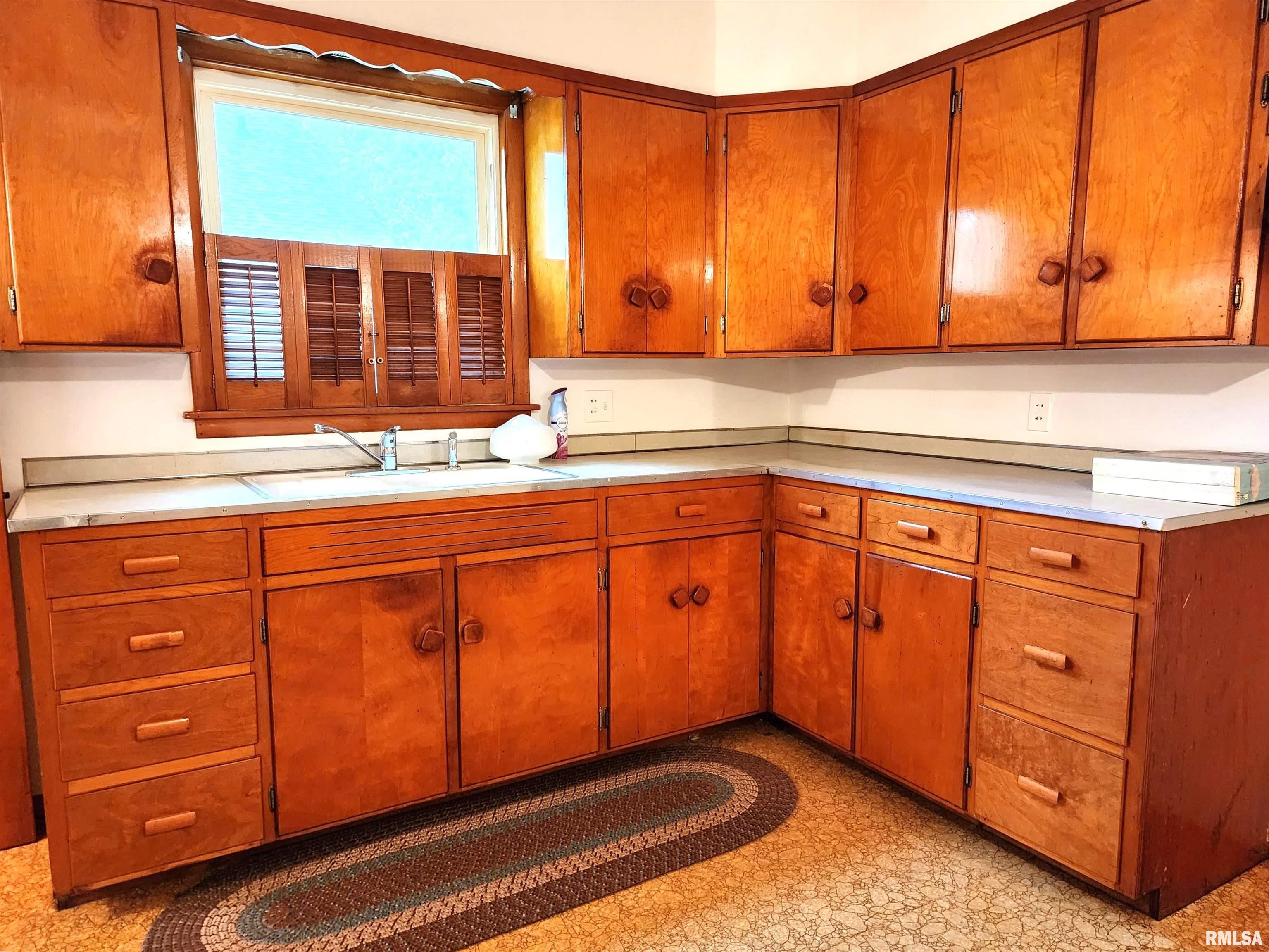 302 North Church Street Atkinson, IL 61235 - Photo 6 of 27 Gallery Image 6