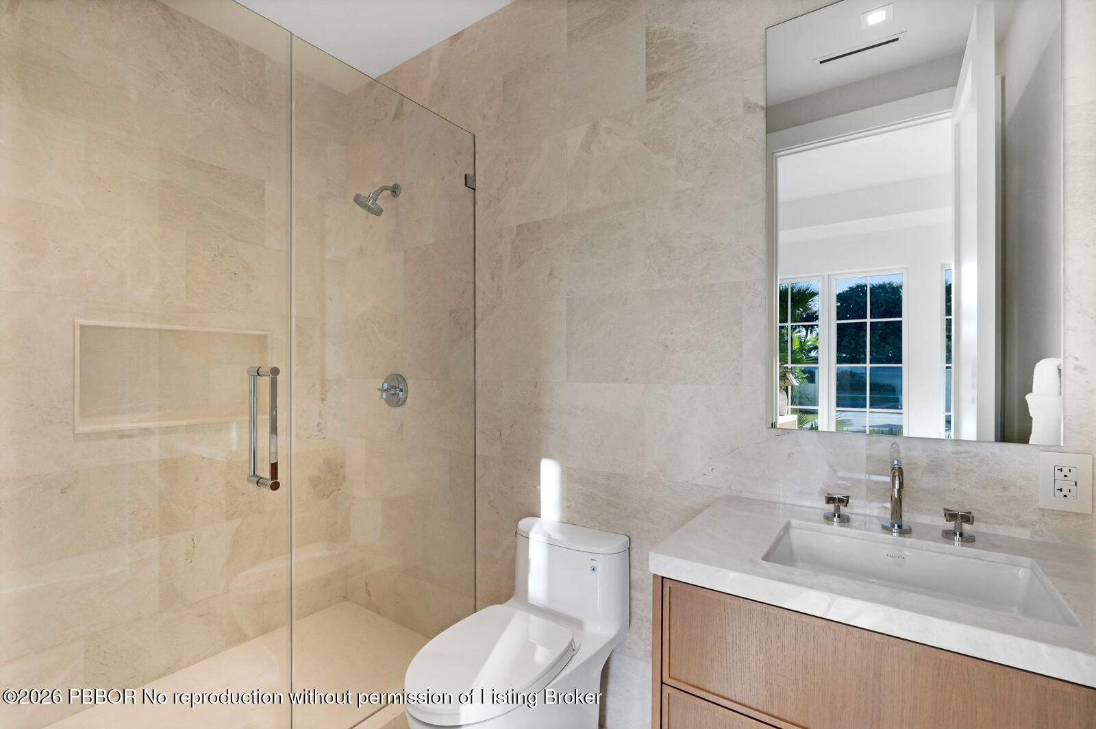 2219 Ibis Isle Road East Palm Beach, FL 33480 - Photo 25 of 64 Bathroom 4