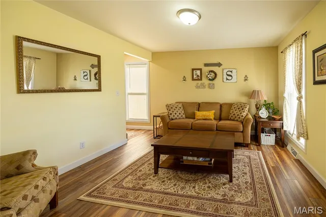 $499,900 | 274 Adam Lane, Altenburg, MO 63732