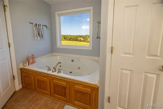 $499,900 | 274 Adam Lane, Altenburg, MO 63732