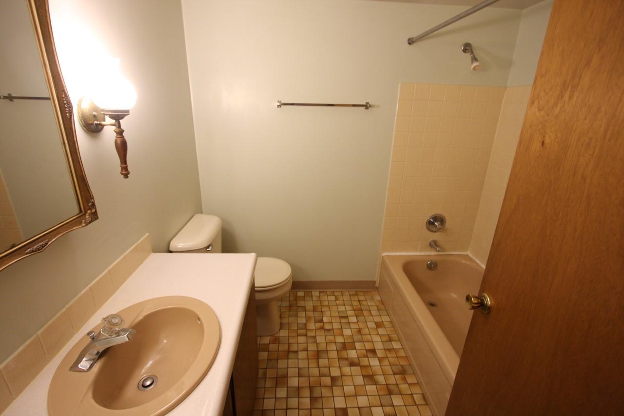 5010 Isle View Drive Rhinelander, WI 54501 - Photo 10 of 24 Gallery Image 10