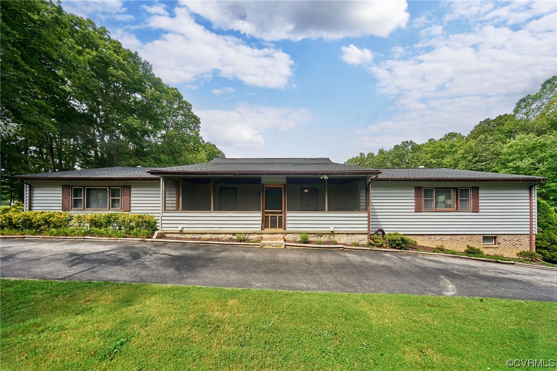 7594 Rural Point Road Mechanicsville, VA 23116 - Photo 1 of 47 Gallery Image 1