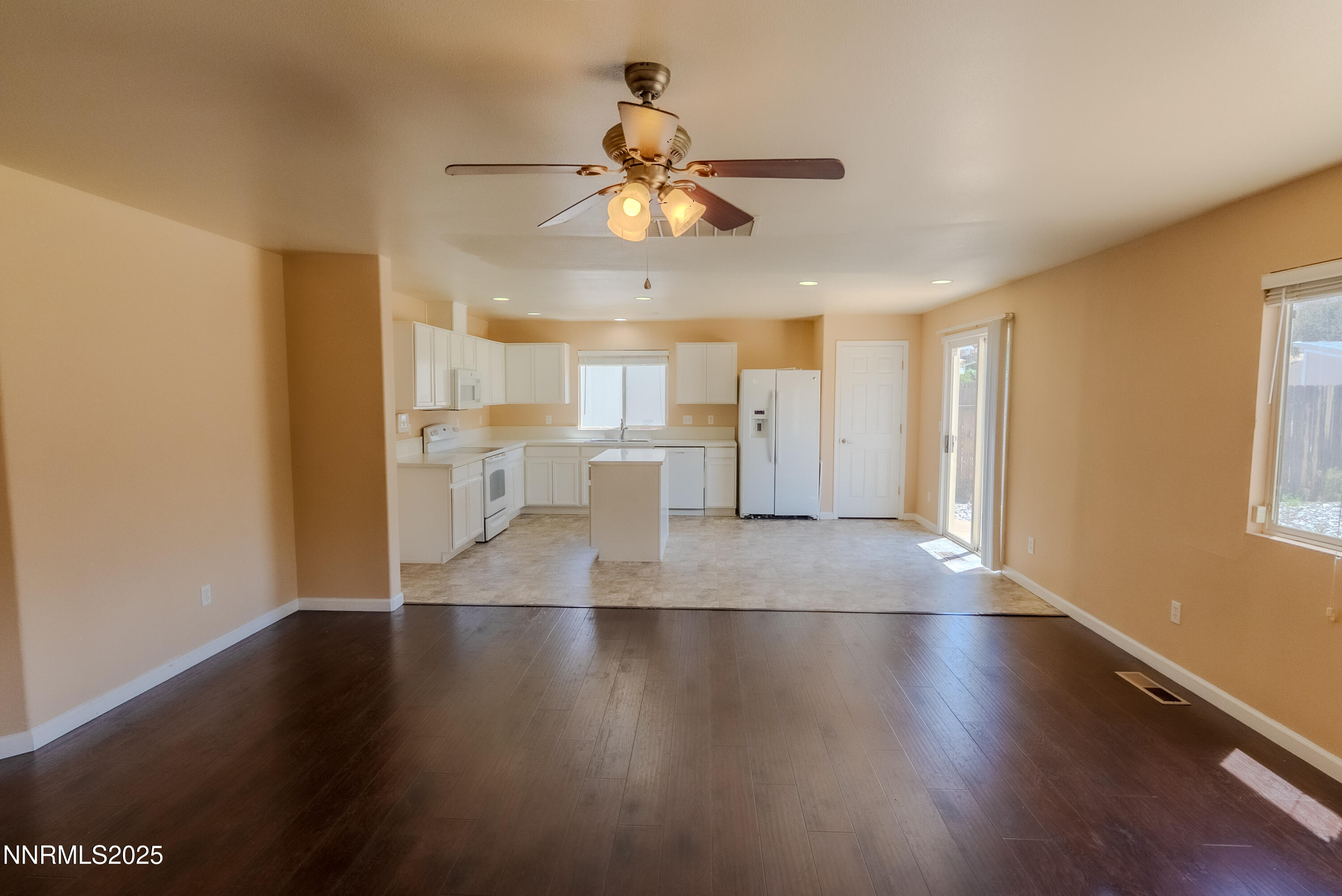 7890 Key Largo Drive Reno, NV 89506 - Photo 4 of 37 7890KeyLargoDr-5