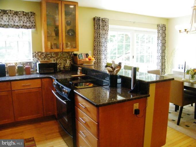 1960 Flowering Tree Terrace Silver Spring, MD 20902 - Photo 5 of 24 Alternate View of Kitchen & Dining Area