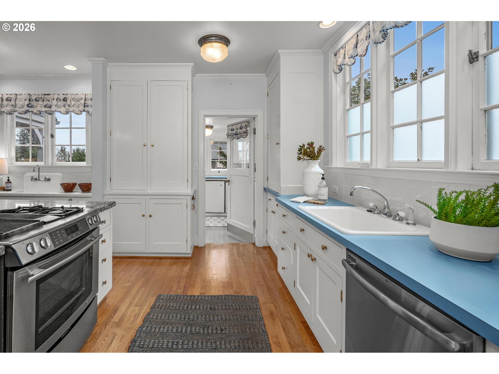 2300 Southwest 18th Avenue Portland, OR 97201 - Photo 14 of 41 Gallery Image 14